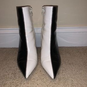 PUBLIC DESIRE POINTED TOE BLACK/WHITE BOOTIES